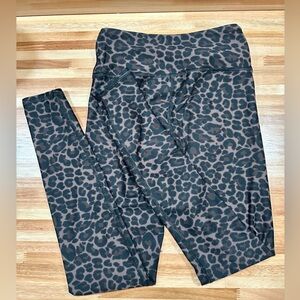 Becco Animal Print Women’s Activewear Workout Leggings - Black and Brown